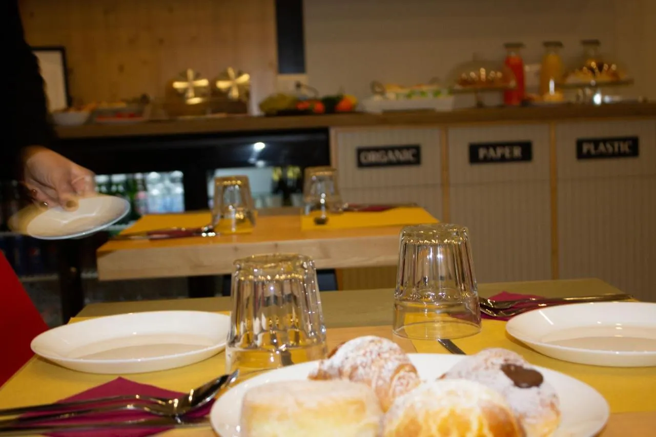 Guest house Be Italian Room Bovio 23 Naples